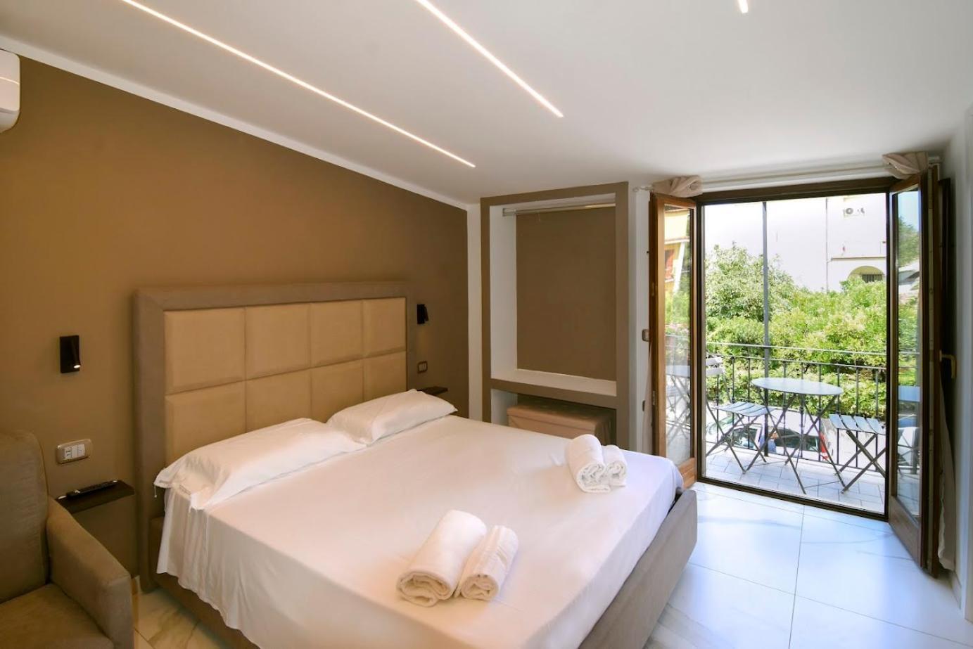 Belma Aparthotel And Rooms Marina di Camerota Exterior foto